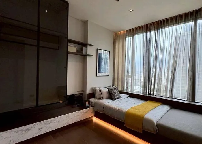 The Thonglor *